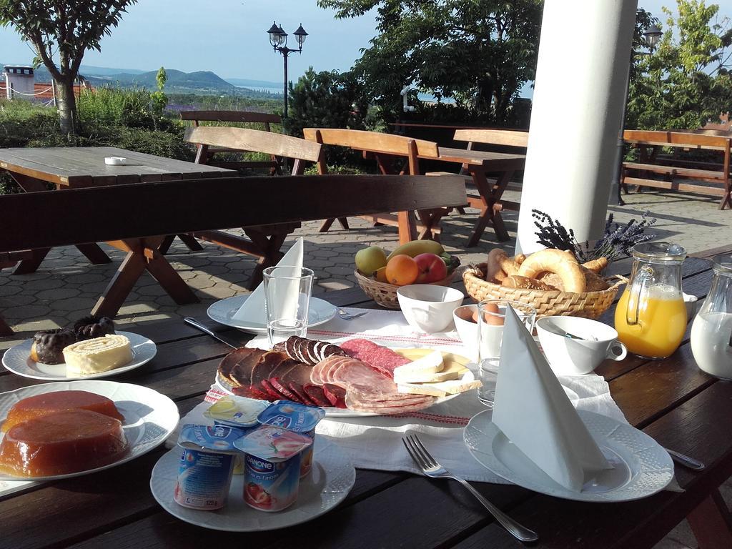Koczor Winery & Guesthouse 巴拉顿菲赖德 外观 照片